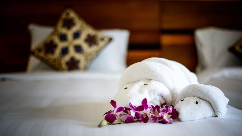 De42 Hotel Кату Екстериор снимка